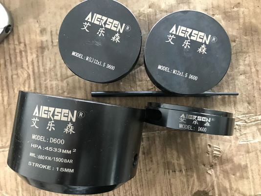 qualità  Turbo 680KN Hydraulic Bolt Tensioning Cylinder D600 Maximum Jacking fabbrica